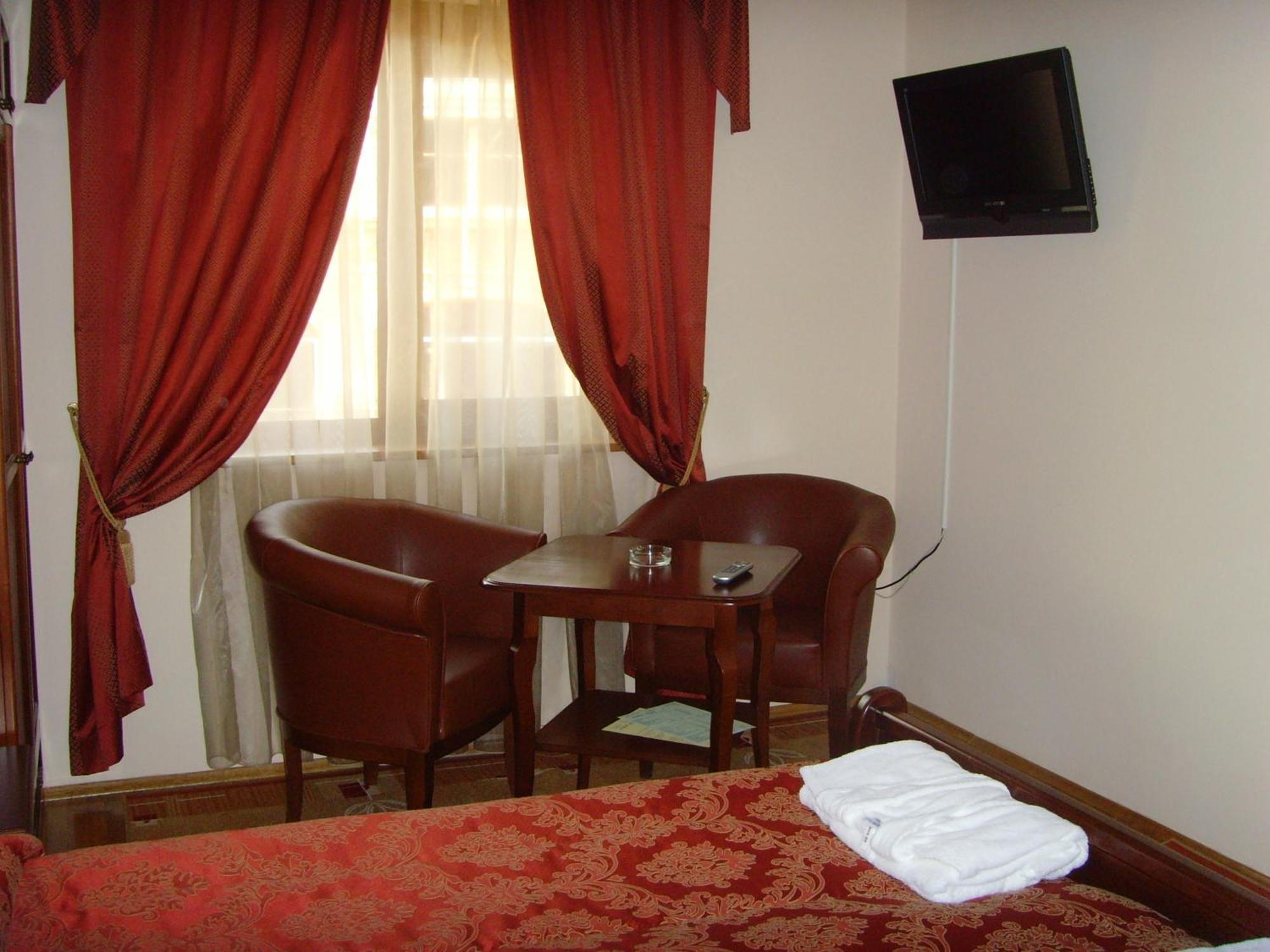 Meridian Hotel Bolyarski Veliko Turnovo Bagian luar foto