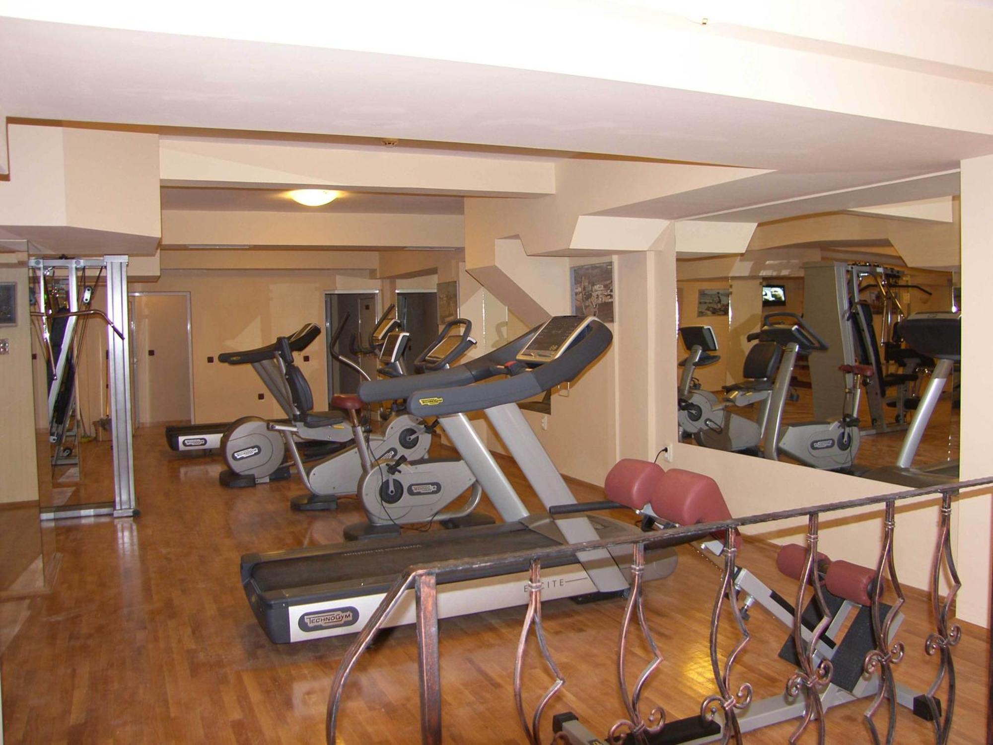 Meridian Hotel Bolyarski Veliko Turnovo Bagian luar foto