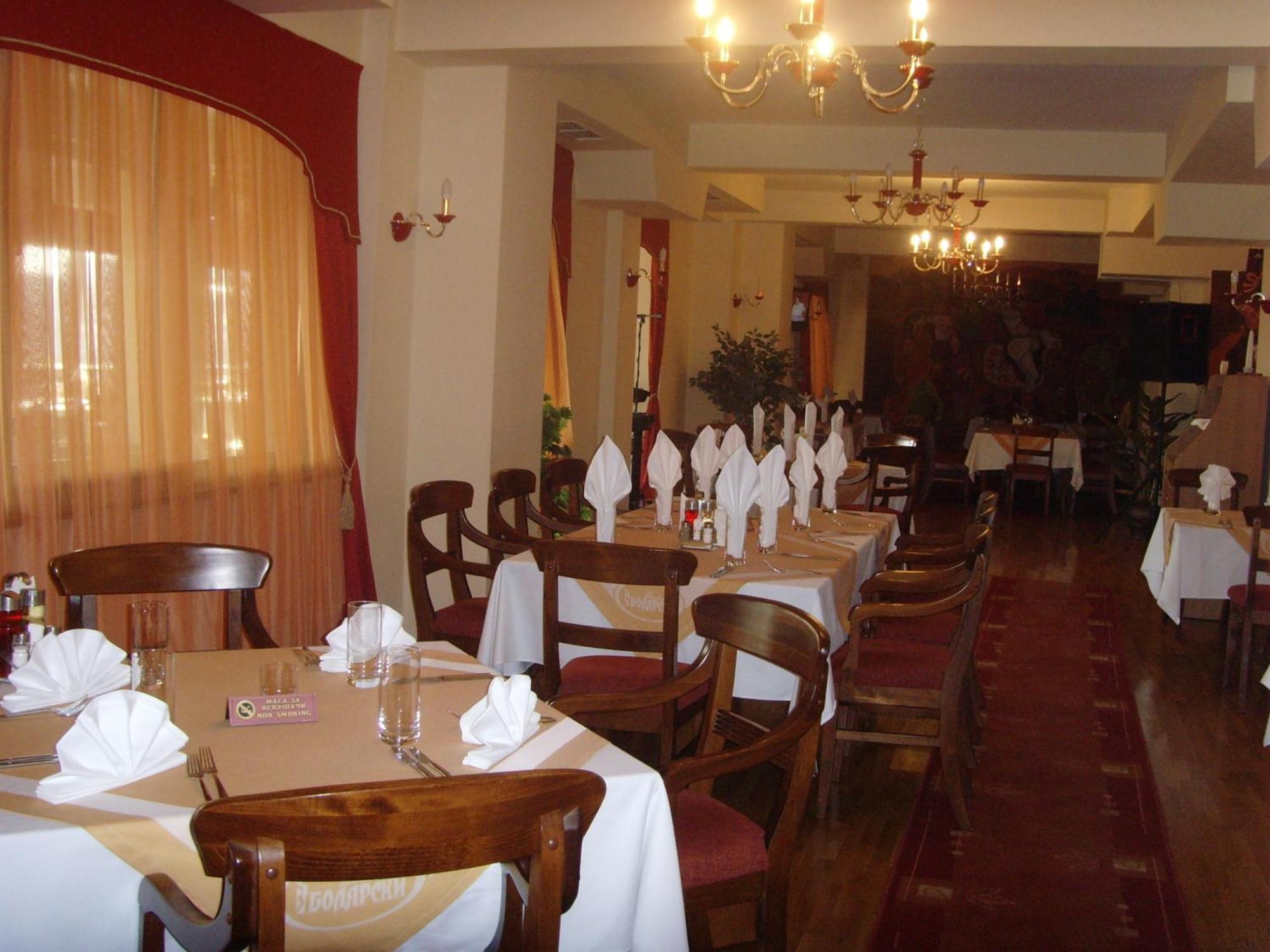 Meridian Hotel Bolyarski Veliko Turnovo Bagian luar foto
